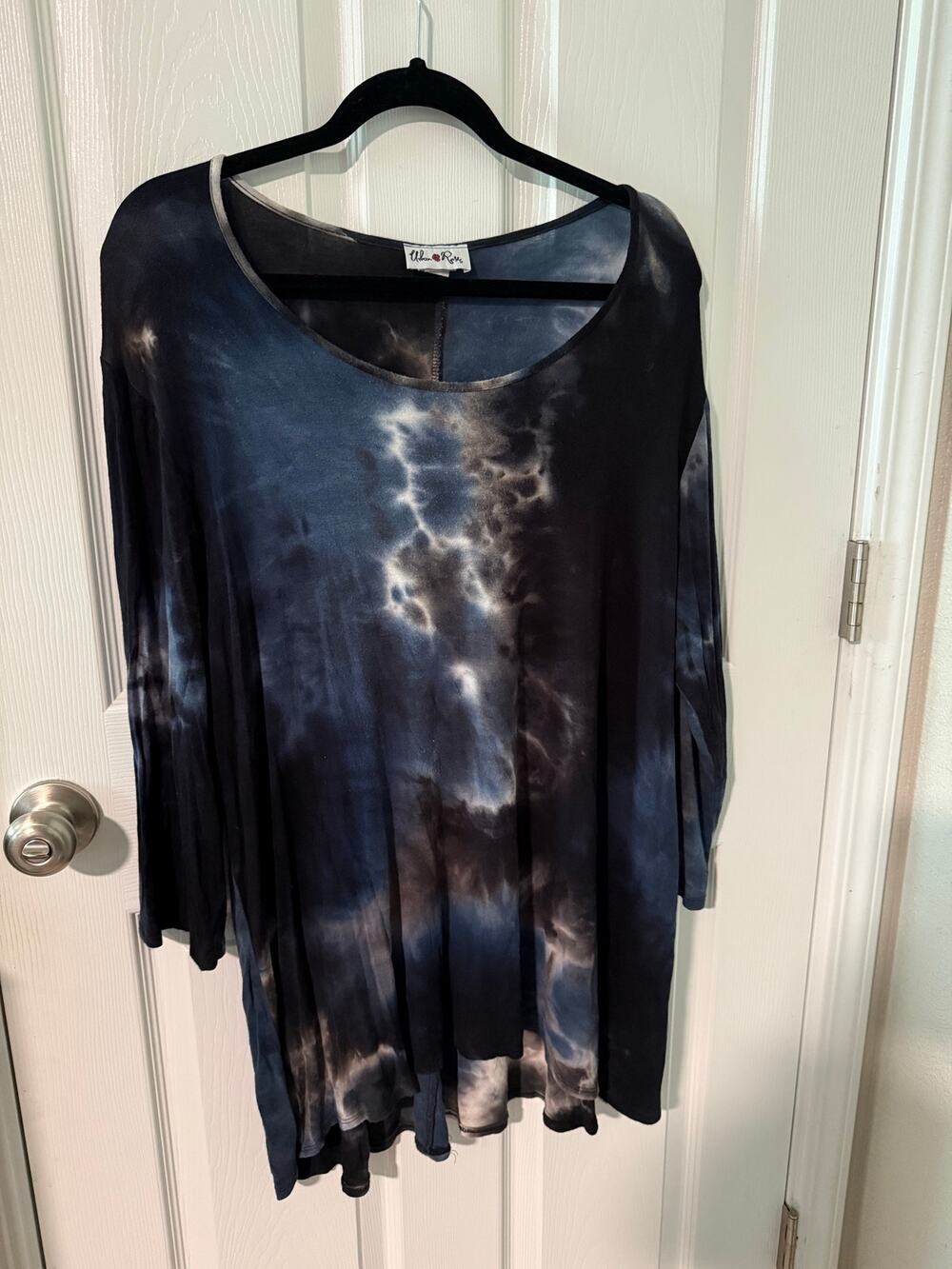 Urban Rose Size 2X Tie Dye Shirt/Tunic